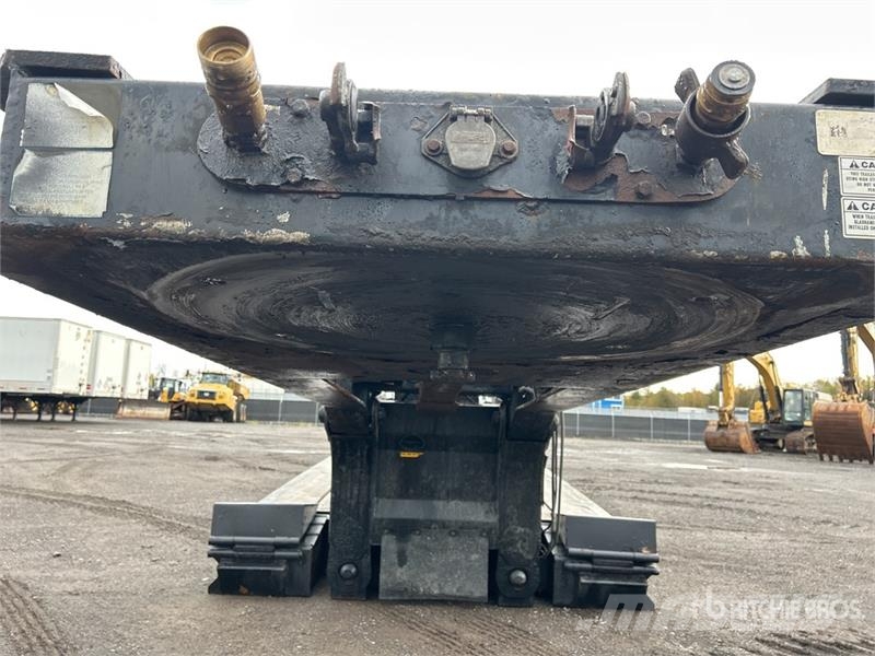 Trail King TK1 Tri/A Removable Gooseneck Lowboy Trailer Низькорамні причепи