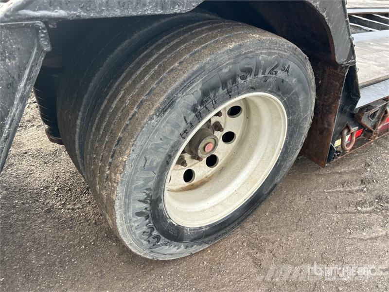Trail King TK1 Tri/A Removable Gooseneck Lowboy Trailer Низькорамні причепи