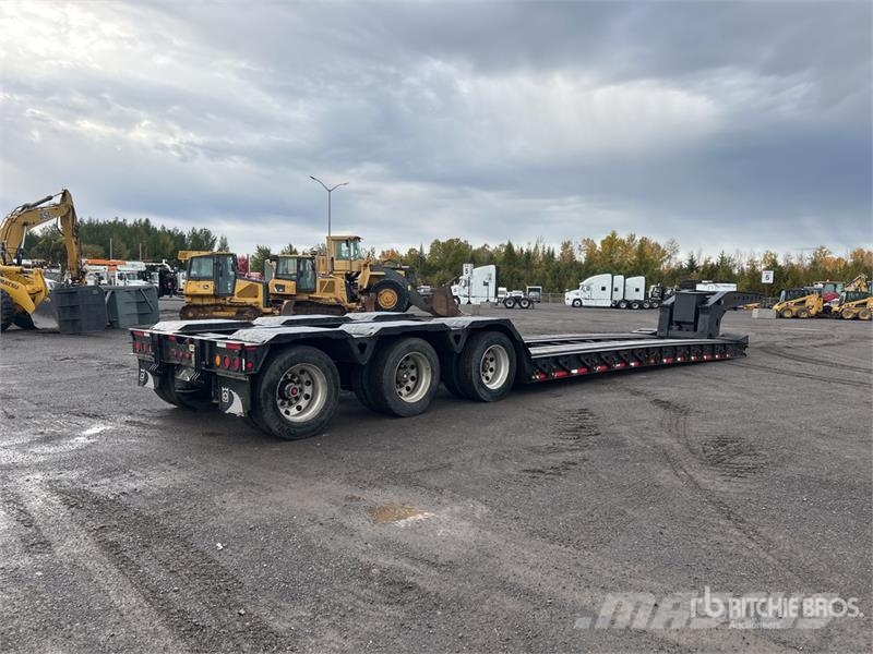 Trail King TK1 Tri/A Removable Gooseneck Lowboy Trailer Низькорамні причепи