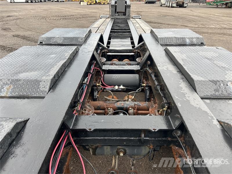 Trail King TK1 Tri/A Removable Gooseneck Lowboy Trailer Низькорамні причепи