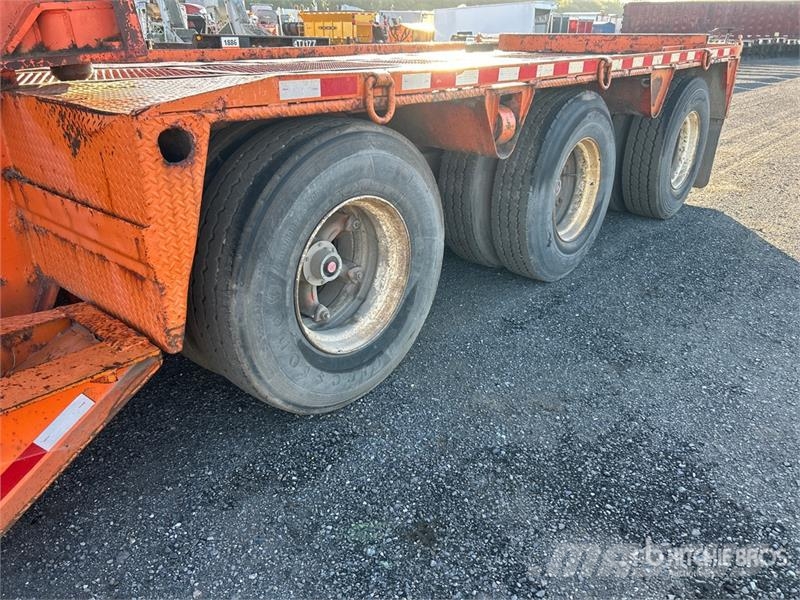 Trail King TK100HDG Tri/A Lowboy Trailer Nizki nakladalci