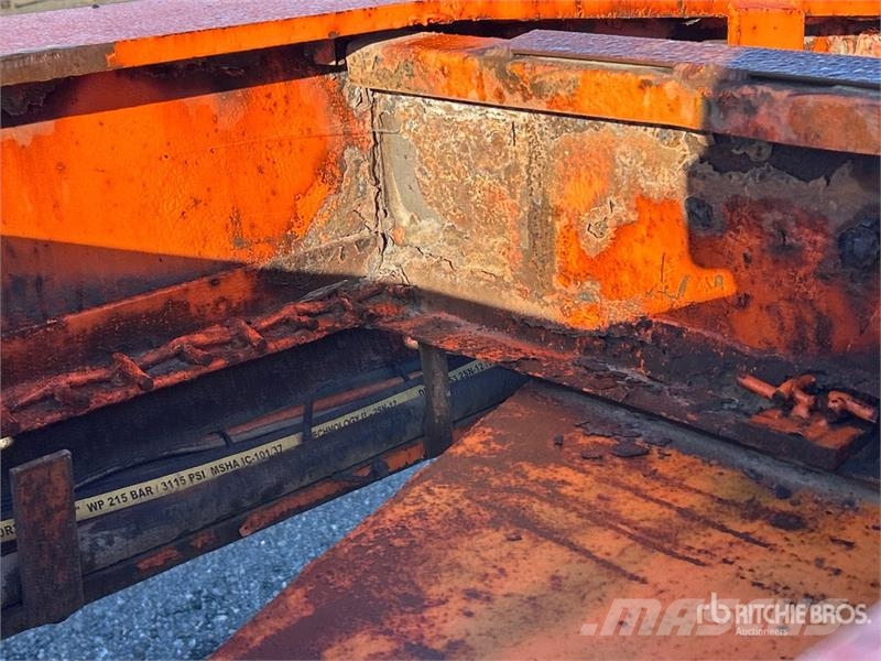 Trail King TK100HDG Tri/A Lowboy Trailer Nizki nakladalci