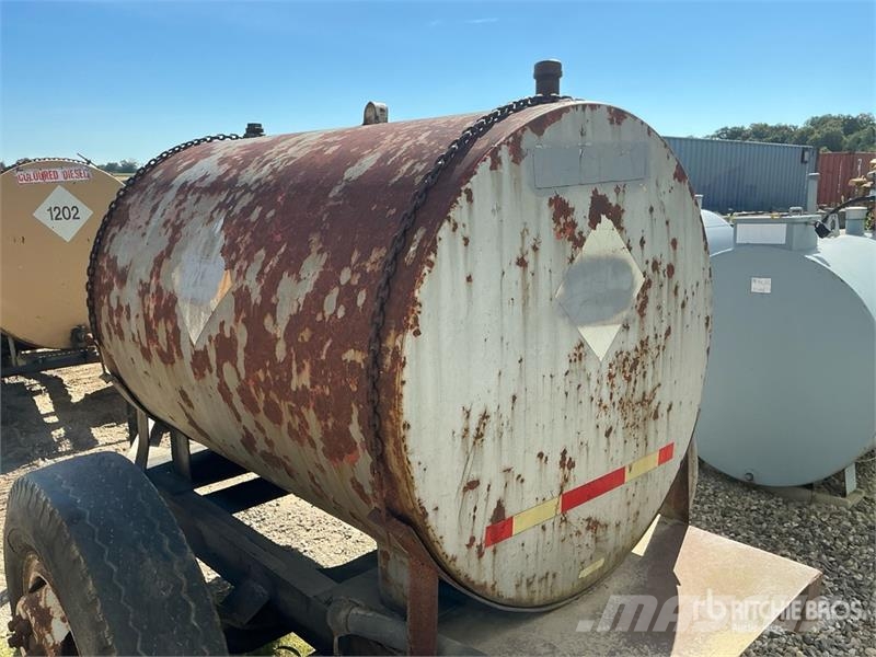 Trailer Mounted Fuel Tank Kraftstoff- und Zusatzstoffbehälter