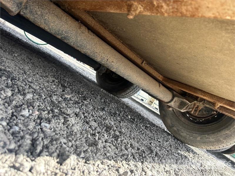 Trailer Mounted Fuel Tank Polttoaine- ja lisäainesäiliöt