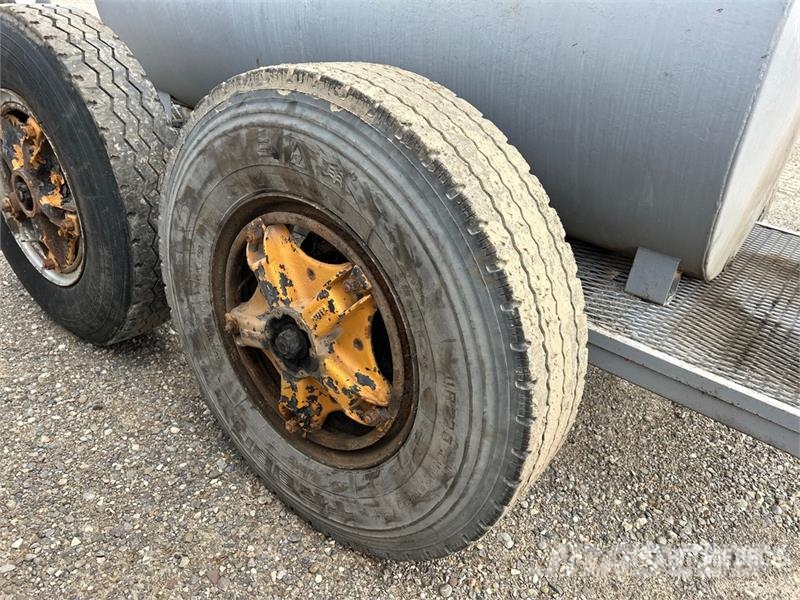 Trailer Mounted Fuel Tank 연료 및 첨가제 탱크