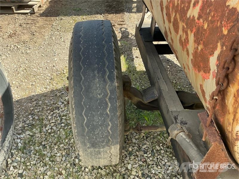 Trailer Mounted Fuel Tank Kraftstoff- und Zusatzstoffbehälter