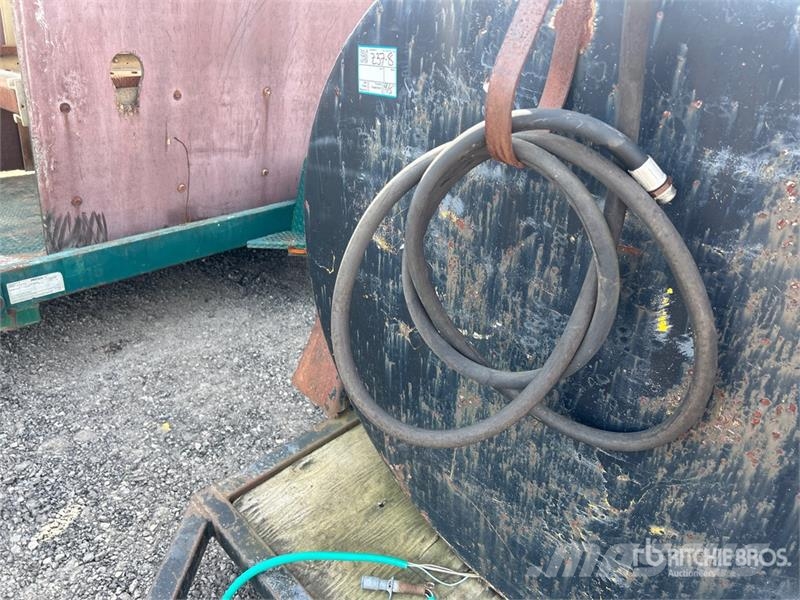 Trailer Mounted Fuel Tank Polttoaine- ja lisäainesäiliöt
