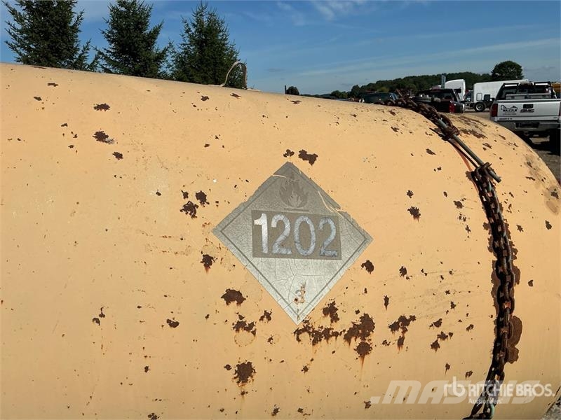 Trailer Mounted Fuel Tank Fuel and additive tanks