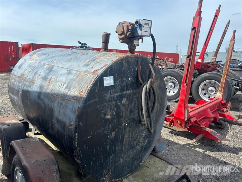 Trailer Mounted Fuel Tank Polttoaine- ja lisäainesäiliöt