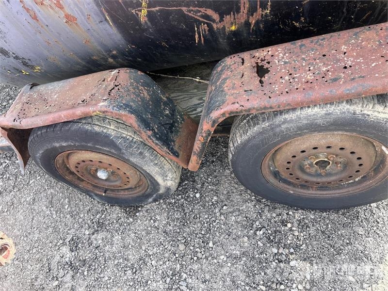 Trailer Mounted Fuel Tank Polttoaine- ja lisäainesäiliöt