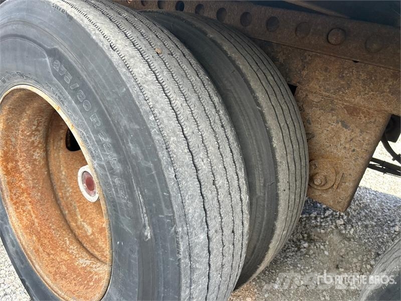 Trailmobile 53 ft x 102 in T/A Van Trailer مقطورات ذات هيكل صندوقي