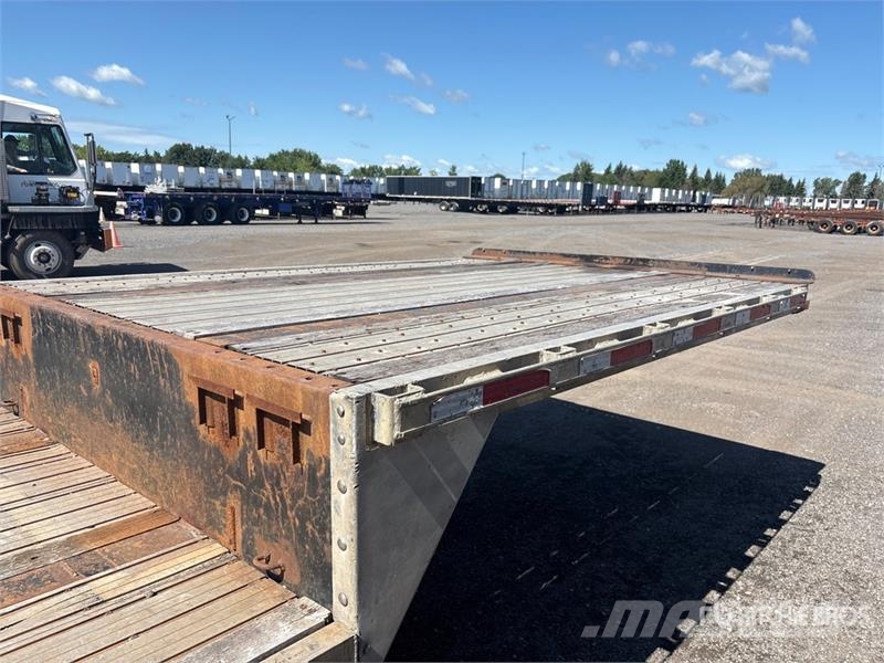 Transcraft 48 ft T/A Spread Axle Step Deck Trailer Low loaders