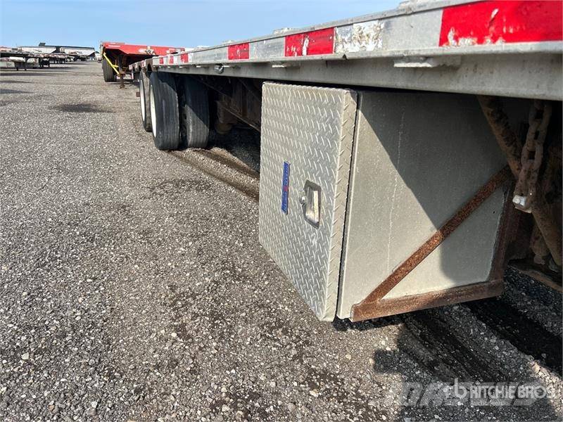 Transcraft 53 ft T/A Step Deck Trailer Low loaders