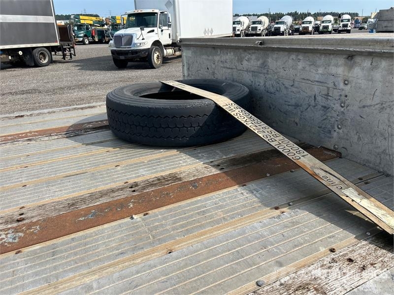 Transcraft 53 ft T/A Step Deck Trailer Low loaders