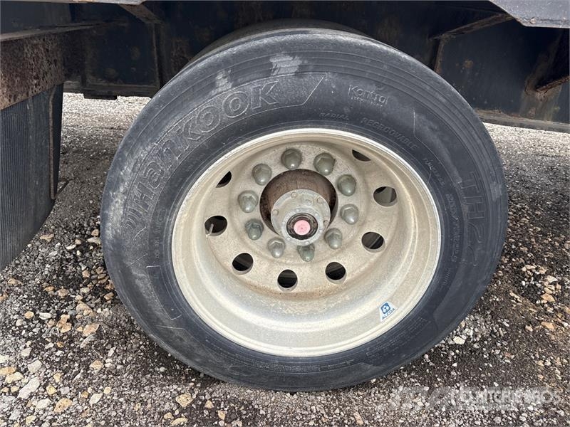 Transcraft 53 ft T/A Spread Axle Step Deck Trailer Zemie treileri