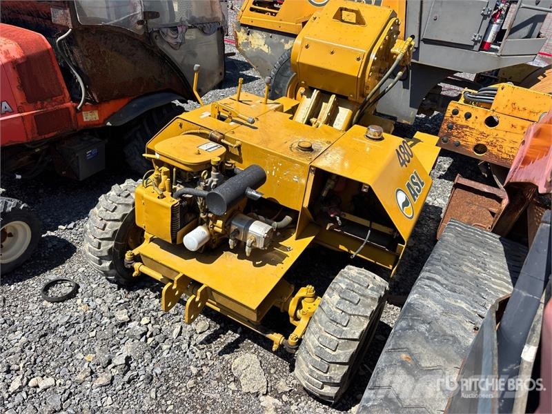  Trench Compactor (Inoperable) Augsnes blīvētāji