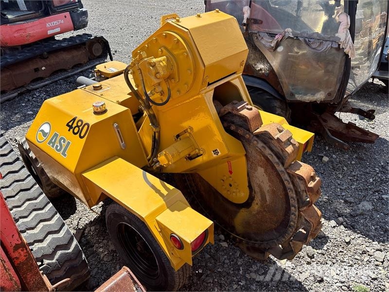  Trench Compactor (Inoperable) Augsnes blīvētāji