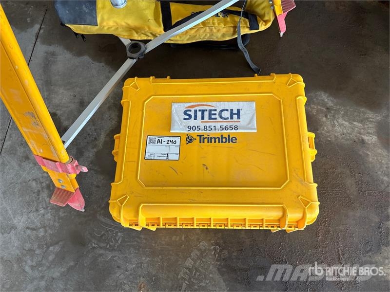 Trimble R750 Grade Control GNSS Receiver مكونات أخرى