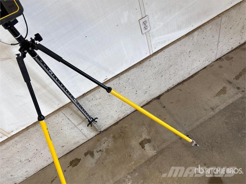 Trimble R780 Rover Grade Control GNSS Receiver مكونات أخرى