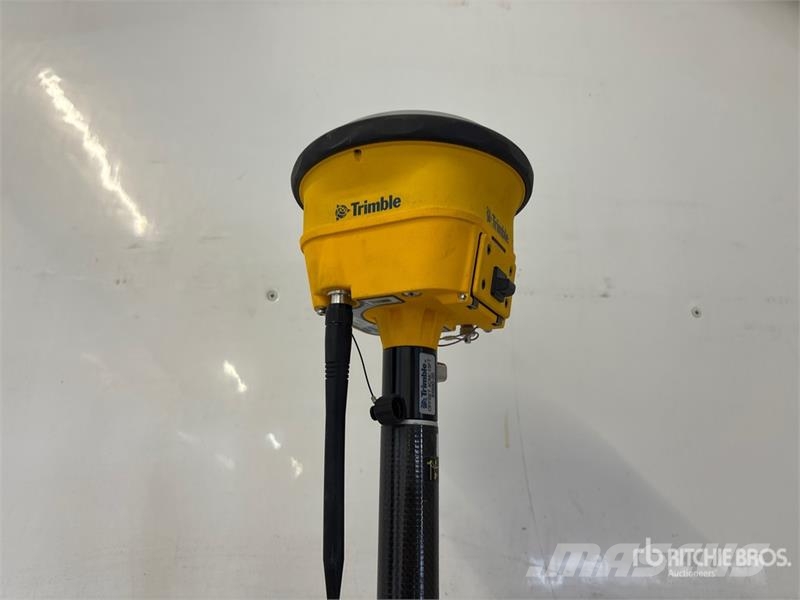 Trimble R780 Rover Grade Control GNSS Receiver مكونات أخرى