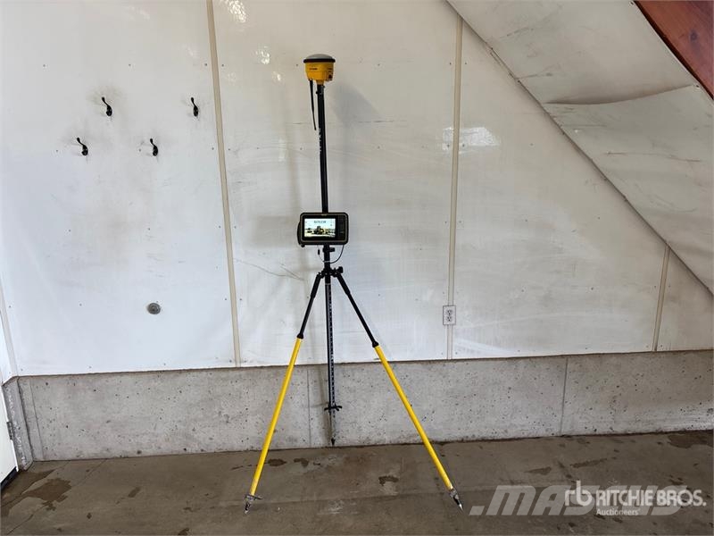Trimble R780 Rover Grade Control GNSS Receiver مكونات أخرى