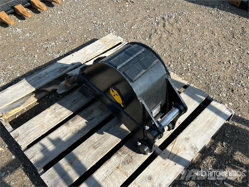 Trojan 35CL 12 in Q/C Digging Excavator Bucket - Fits Cat Schaufeln