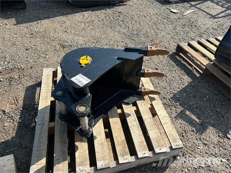 Trojan 35CL 17 in Q/C Digging Excavator Bucket - Fits Cat Schaufeln