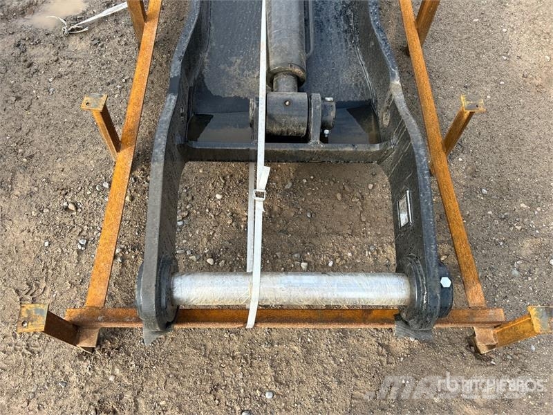 Trojan 35CL 23 in Excavator Thumb - Fits Cat 303, 303.5, Benne