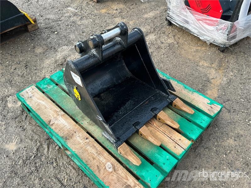 Trojan 35CL 23 in Q/C Digging Excavator Bucket - Fits Cat Benne