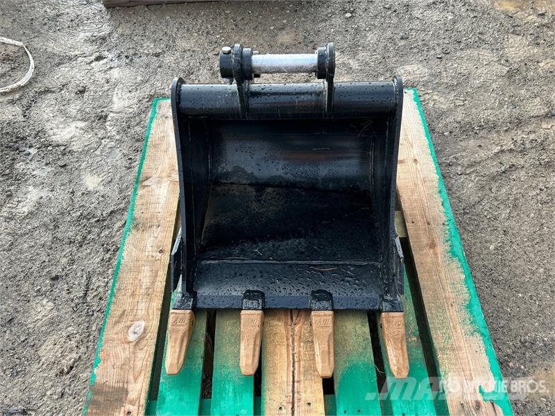 Trojan 35CL 23 in Q/C Digging Excavator Bucket - Fits Cat Benne