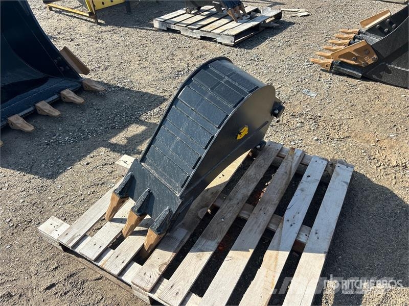 Trojan 50CL 12 in Q/C Digging Excavator Bucket - Fits Cat Schaufeln