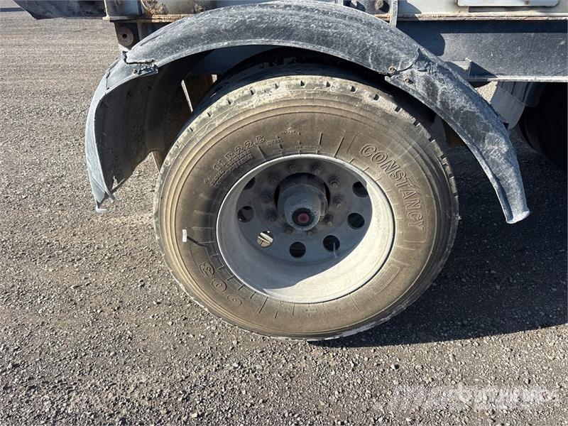 Trout River 46 ft 5/Axle Live Bottom Trailer Semirimorchi con piano mobile