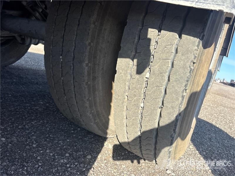 Trout River 46 ft 5/Axle Live Bottom Trailer Semirimorchi con piano mobile