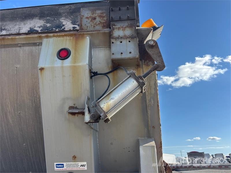 Trout River 46 ft 5/Axle Live Bottom Trailer Semirimorchi con piano mobile