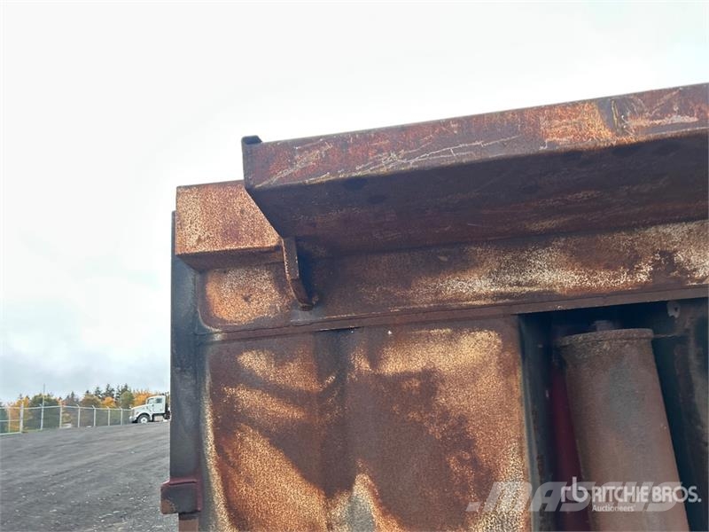Truck Dump Body Tipper trucks