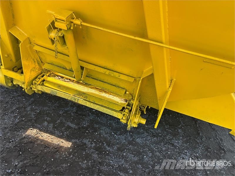 Truck Dump Body Tipper trucks