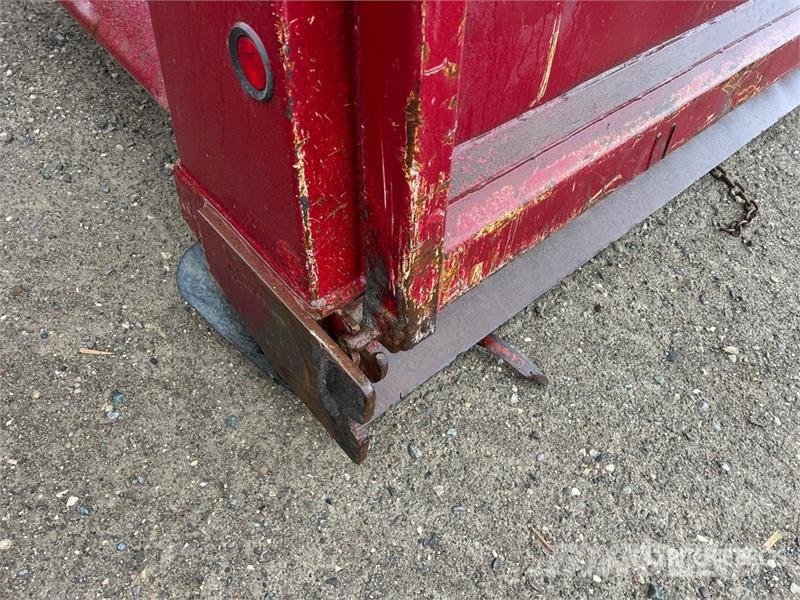 Truck Dump Body Tipper trucks
