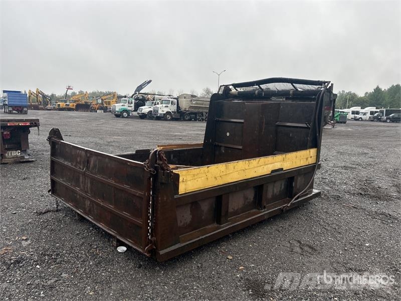 Truck Dump Body Tipper trucks