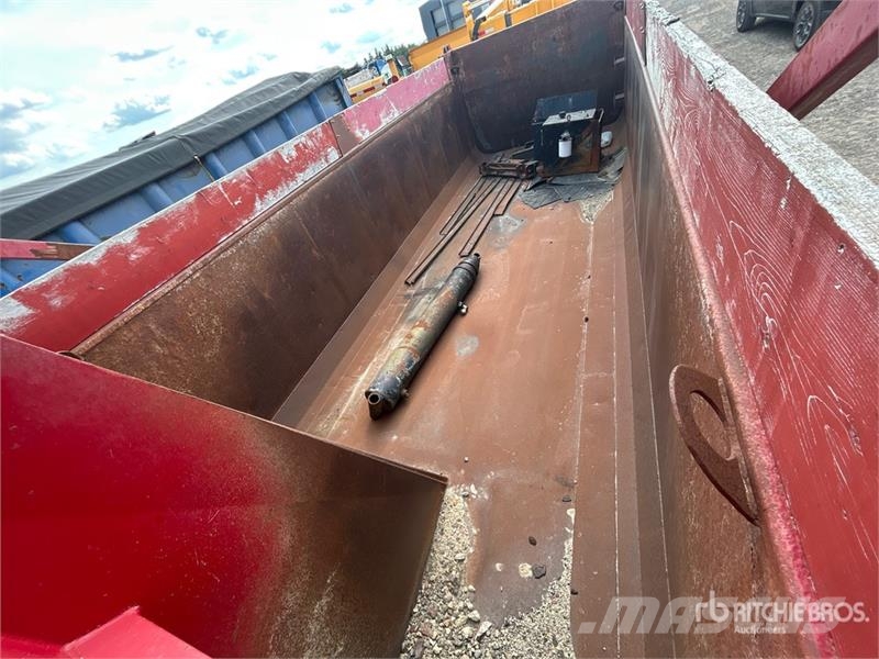 Truck Dump Body Tipper trucks