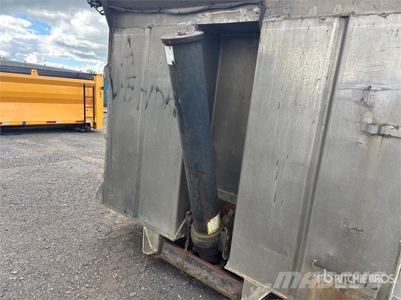 Truck Dump Body Tipper trucks
