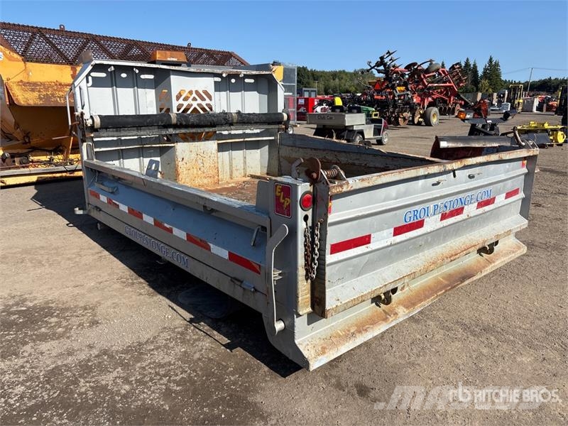 Truck Dump Body Tipper trucks