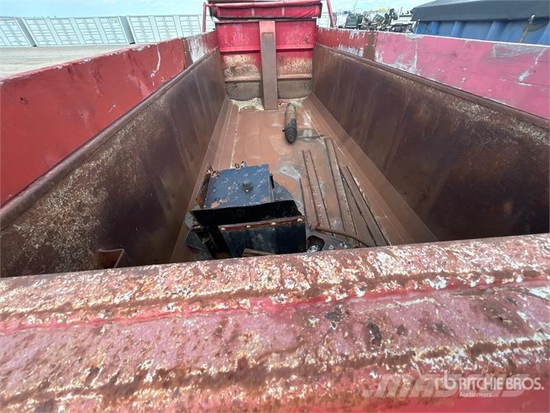 Truck Dump Body Tipper trucks