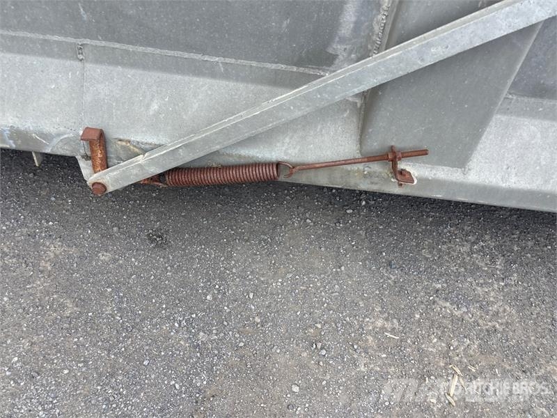Truck Dump Body Tipper trucks