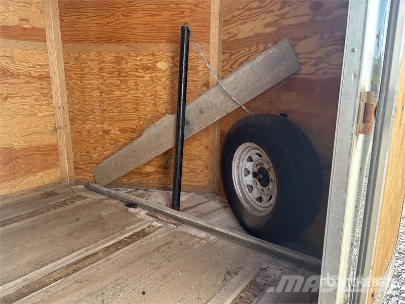 United Trailers 14 ft T/A Enclosed Trailer Gesloten opbouw trailers