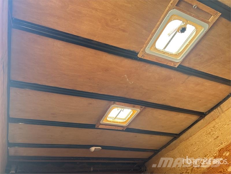 United Trailers 14 ft T/A Enclosed Trailer Gesloten opbouw trailers