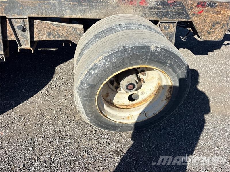 Universal 400 Quad/A Roll-Off Trailer Tandem Prikolice