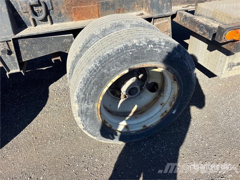 Universal 400 Quad/A Roll-Off Trailer Tandem Prikolice