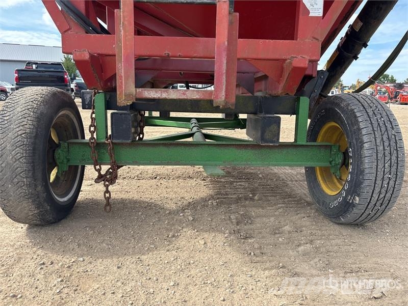 UNVERFERTH 235 235 bu T/A Grain Wagon Причепи перевантажувачі зерна