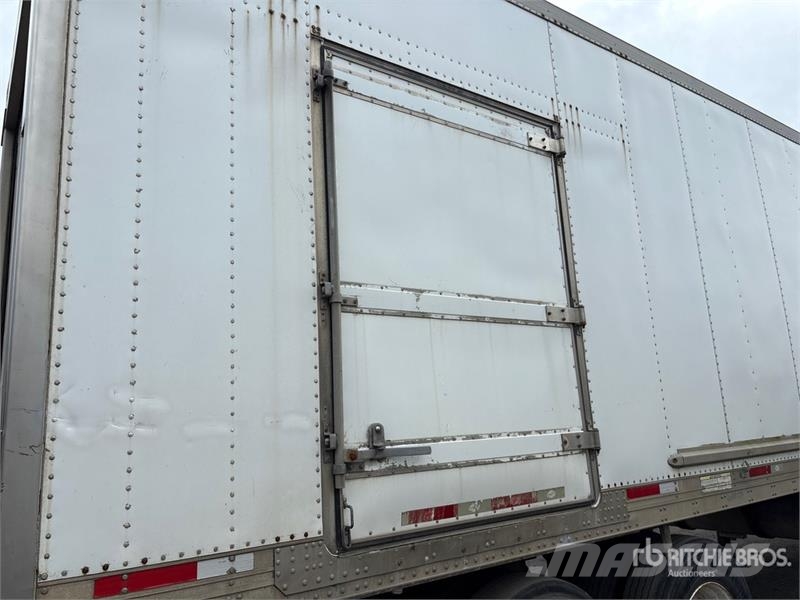 Utility 36 ft x 102 in T/A Refrigerated Trailer 冷凍冷蔵トレーラー