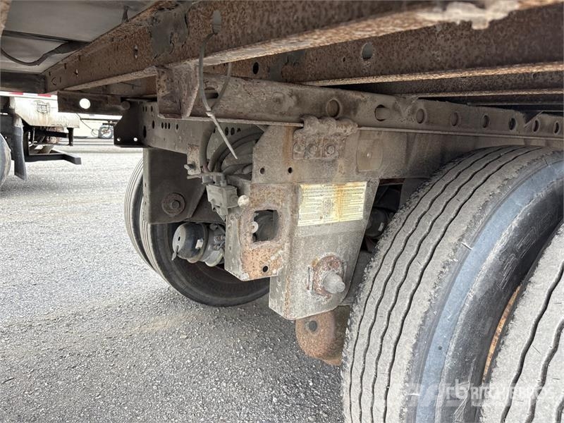Utility 36 ft x 102 in T/A Refrigerated Trailer 冷凍冷蔵トレーラー